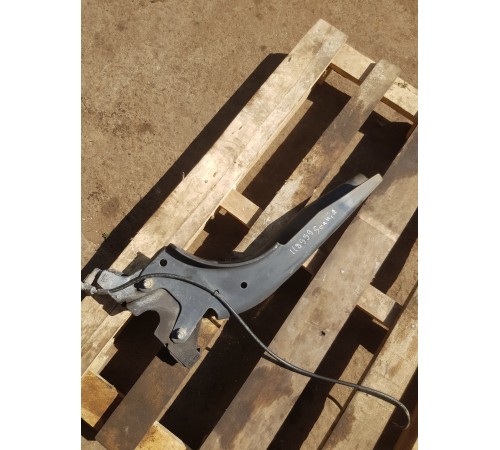 Кронштейн кабины задний правый с замком