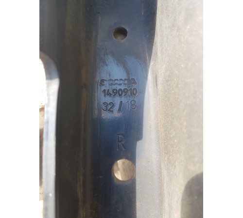 Кронштейн кабины задний правый с замком