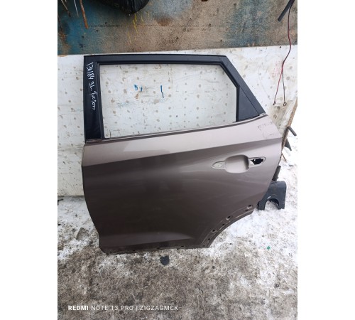 Дверь задняя левая