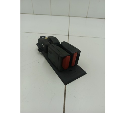 Замок ремня безопасности задний