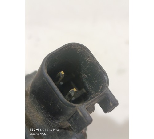 Кнопка открывания багажника