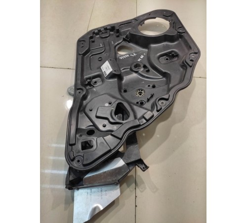 Стеклоподъёмник (задний, левый)