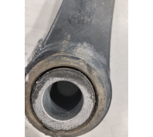 Рычаг подвески(передний правый)