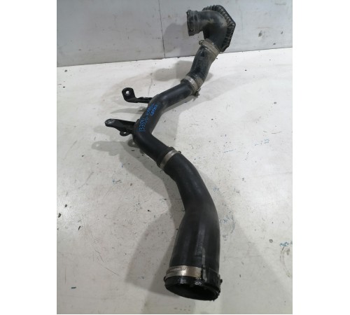 Патрубок системы охлаждения