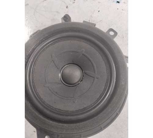 Динамик двери задний