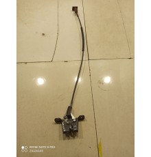 Замок откидывания заднего сиденья(левый)