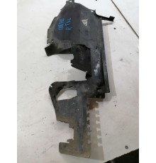 Накладка пыльник подкапотного пространства правый