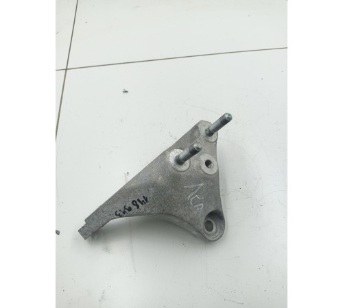 Опора двигателя левая