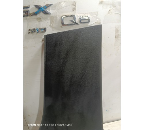 Обшивка центральной стойки правая нижняя