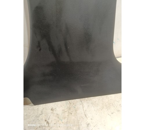 Обшивка центральной стойки правая нижняя