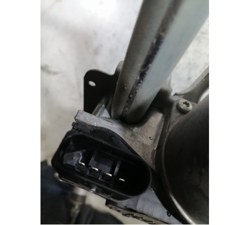 Трапеция стеклоочистителей передняя в сборе