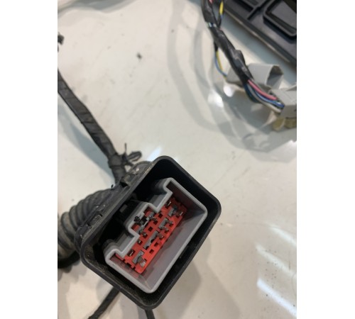 Электропроводка двери (передняя, левая)