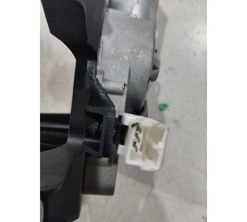 Моторчик стеклоочистителя крышки багажника