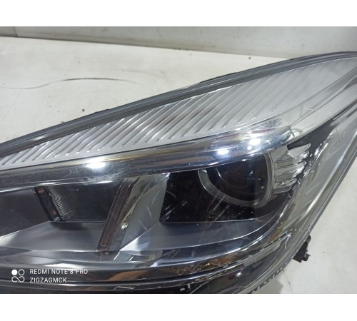 Фара (передняя левая)