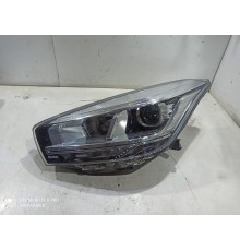 Фара (передняя левая)