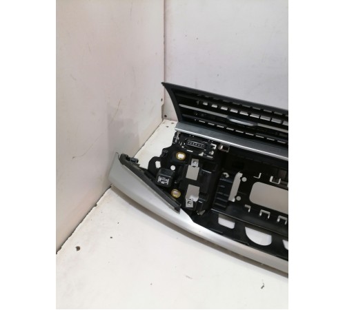 Накладка торпедо декоративная с дефлекторами