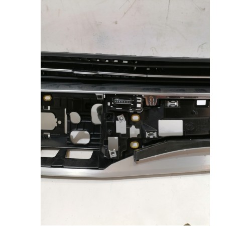 Накладка торпедо декоративная с дефлекторами