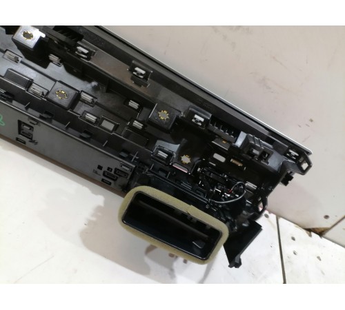 Накладка торпедо декоративная с дефлекторами