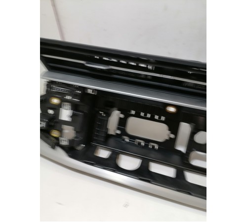 Накладка торпедо декоративная с дефлекторами