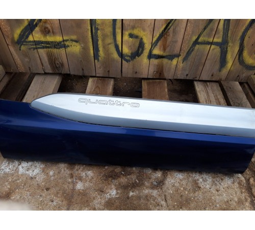 Накладка двери (задняя правая)