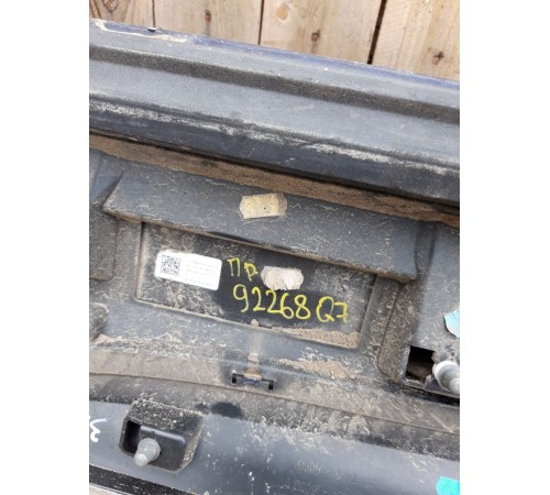 Накладка двери (задняя правая)