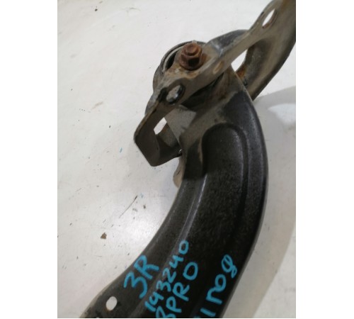 Рычаг задний правый