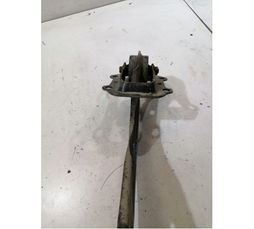 Рычаг задний правый