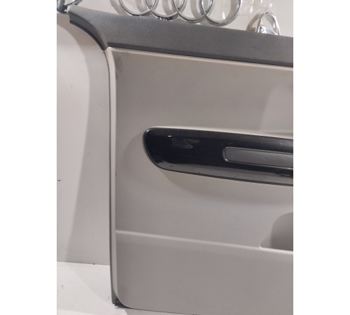 Обшивка сдвижной двери левая