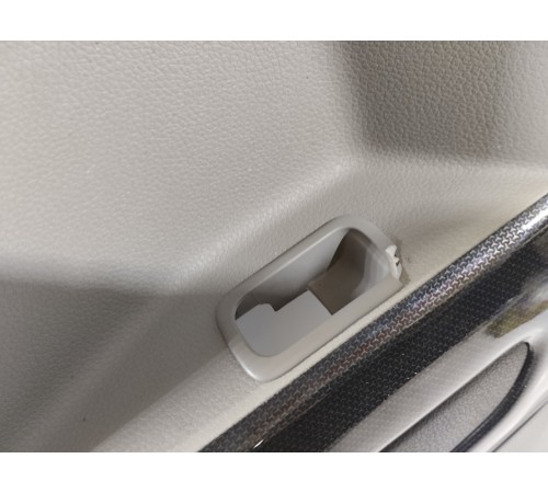 Обшивка сдвижной двери левая