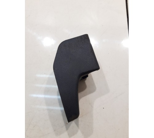 Накладка крепления сиденья(задняя левая)