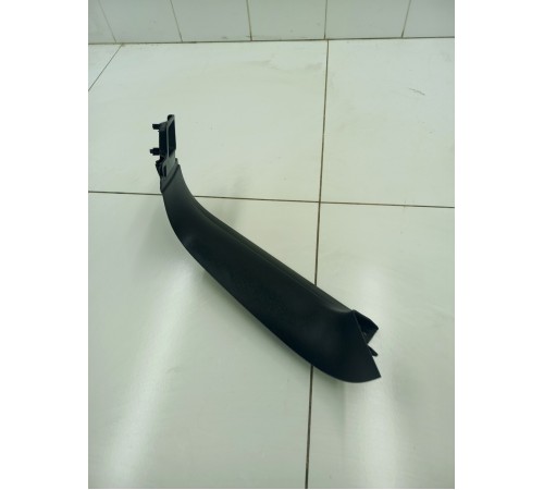 Обшивка крышки багажника правая