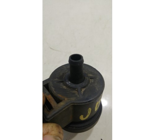 Клапан вентиляции топливного бака