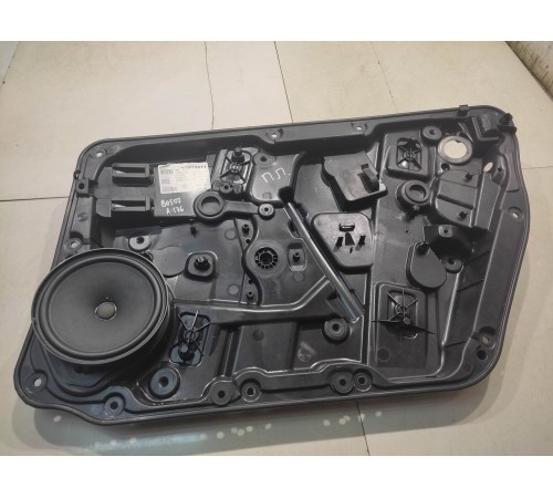 Стеклоподъемник двери(передний правый)