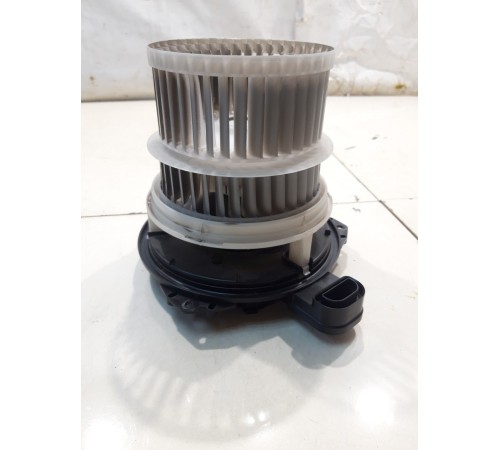 Моторчик отопителя (основной)