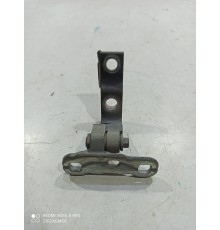 Петля двери (передняя, правая, верхняя)