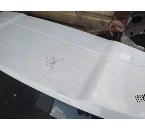 Спойлер крышки багажника