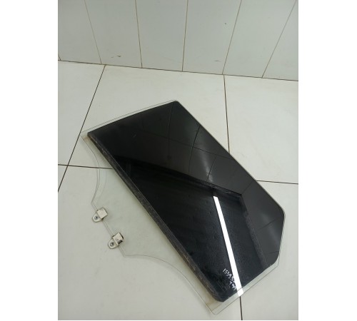 Стекло двери заднее левое