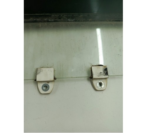 Стекло двери заднее левое