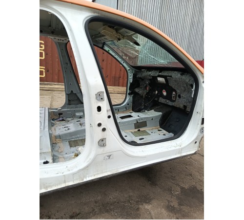 Порог со стойкой правый