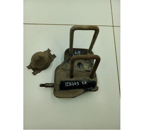 Комплект скоб крепления рессоры задний правый