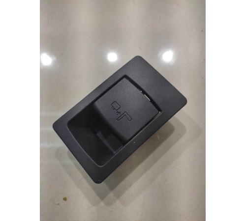 Ручка откидывания спинки сиденья(заднего)