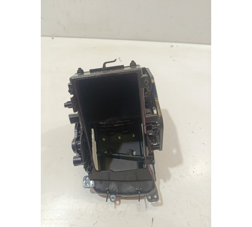 Ящик центральной консоли