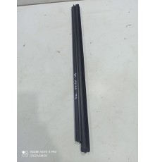 Уплотнитель стекла задний левый