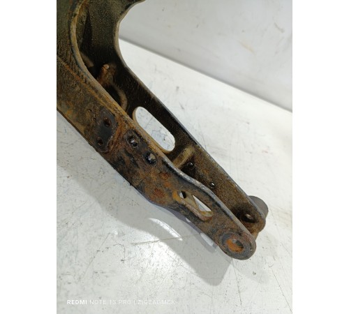 Кронштейн подвески задний правый