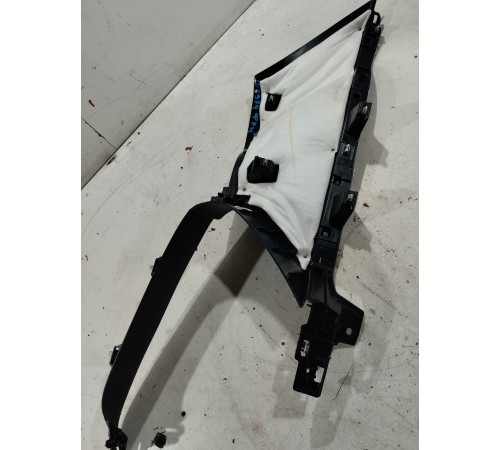 Обшивка задней стойки (левая)