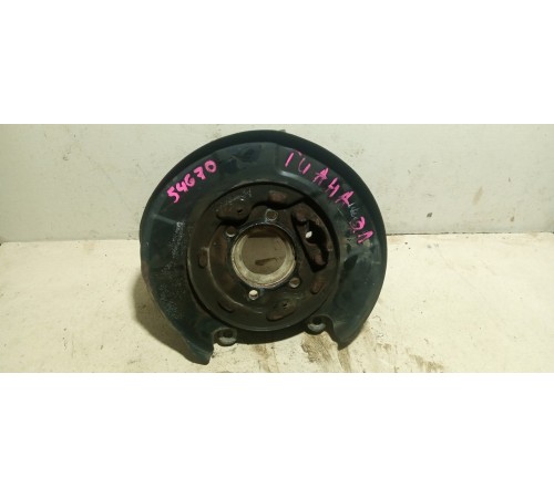 Кулак поворотный задний левый