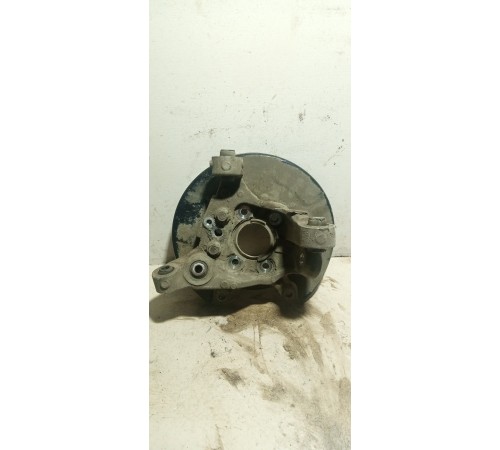 Кулак поворотный задний левый