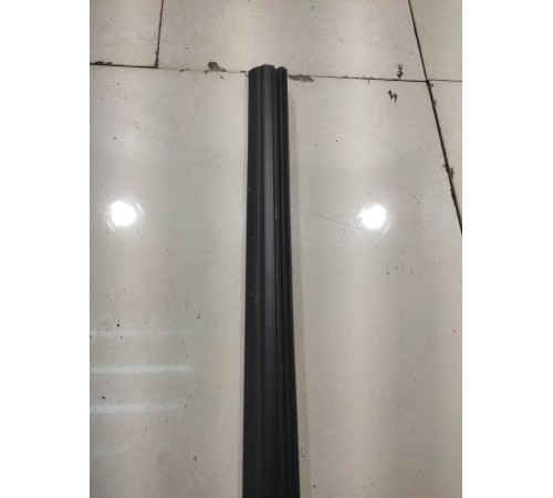 Уплотнитель стекла (задний, правый)