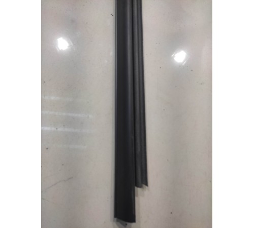 Уплотнитель стекла (задний, правый)