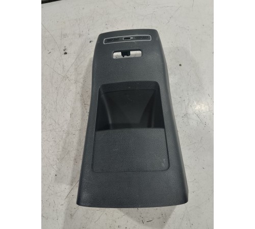 Накладка центральной консоли задняя